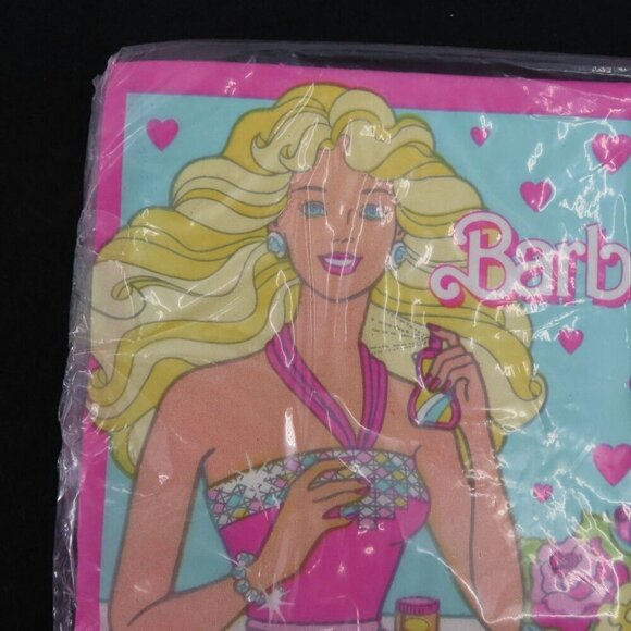 VTG Unique Industries Barbie 1989 Luncheon Napkins 16ct 13in x 13in NEW Sealed - Picture 2 of 10